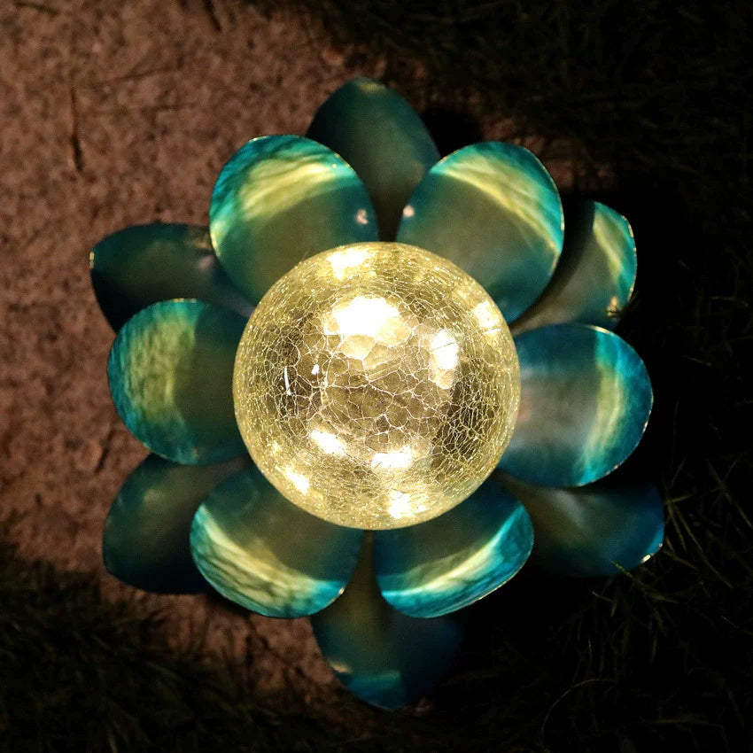 Solar Lotus Rissgartenlicht