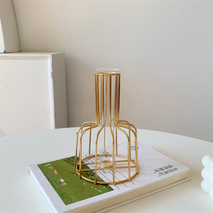 Moderner Geometrischer Metallvase