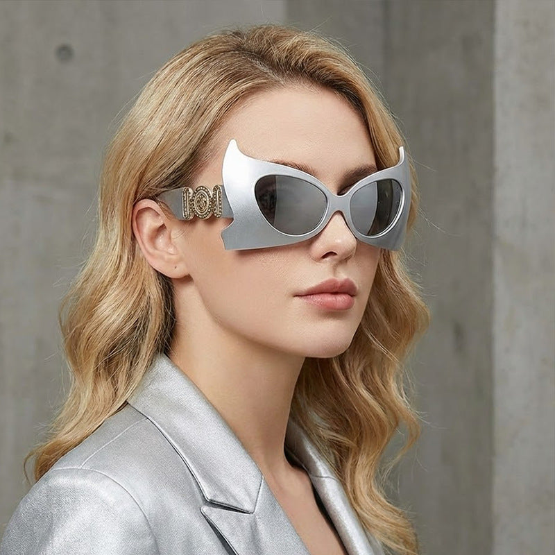 Damen Extravaganter Sonnenbrillenrahmen mit auffälligen Details Brehn