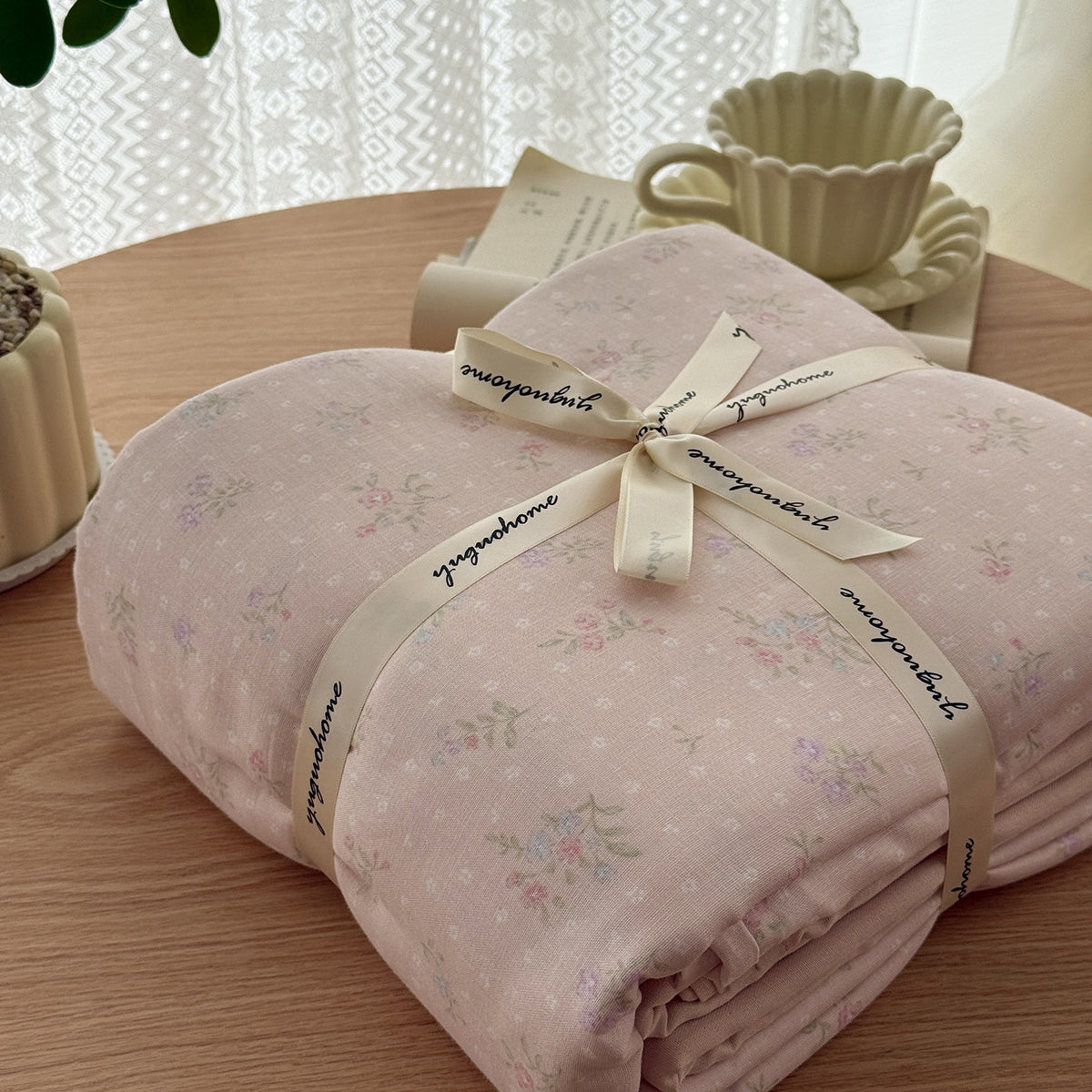 Blumenmuster Baumwolle-Leinen Bettbezug Geschenkset mit wendbarem Finish und tiefen Eckbändern