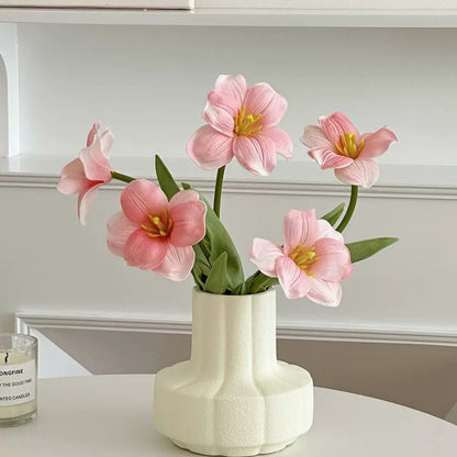 Lebensechter Gelber Blumenstrauß