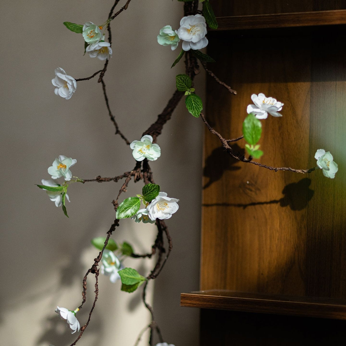 Floral Branch Dekoration