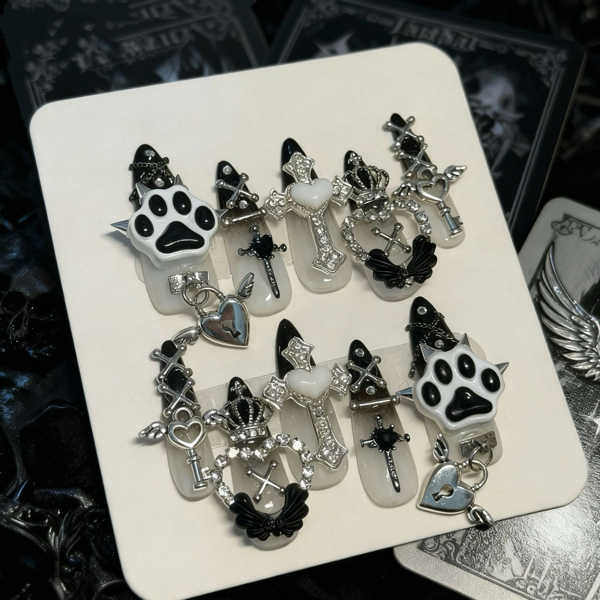 Gothic Charm Nagelkunst Set