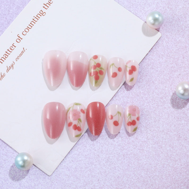 Kreatives Kunstnagelset mit Kirsch-Design Brehn
