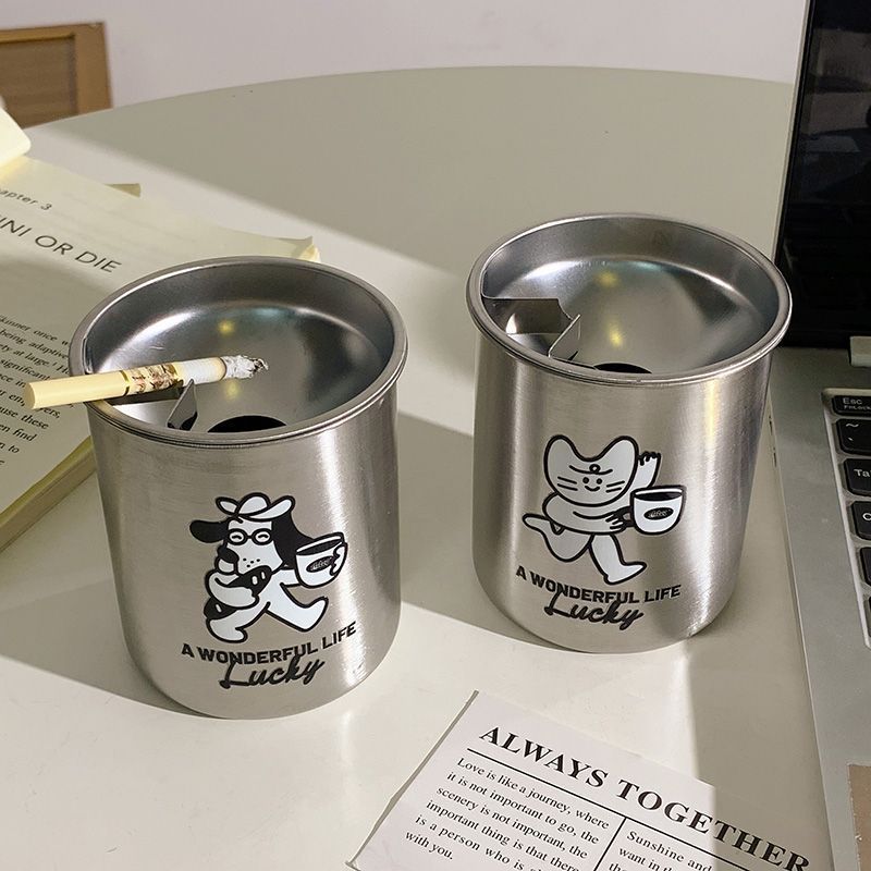 Edelstahl Aschenbecher mit Charmantem Design Brehn