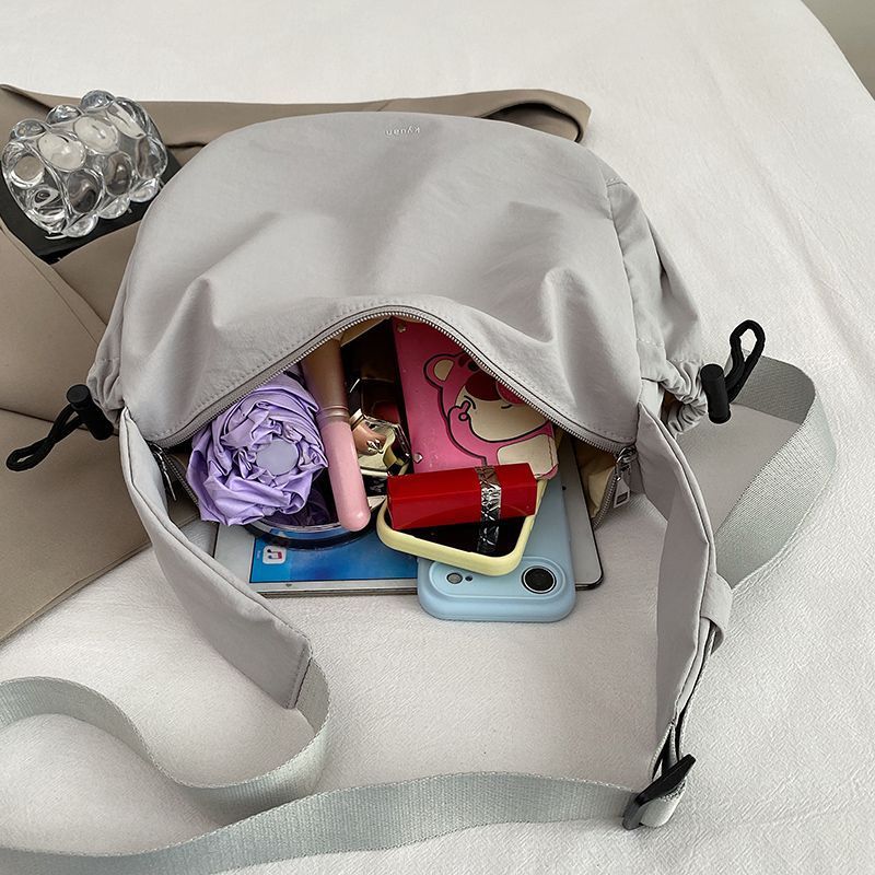 Entspannte Sling-Tasche Brehn