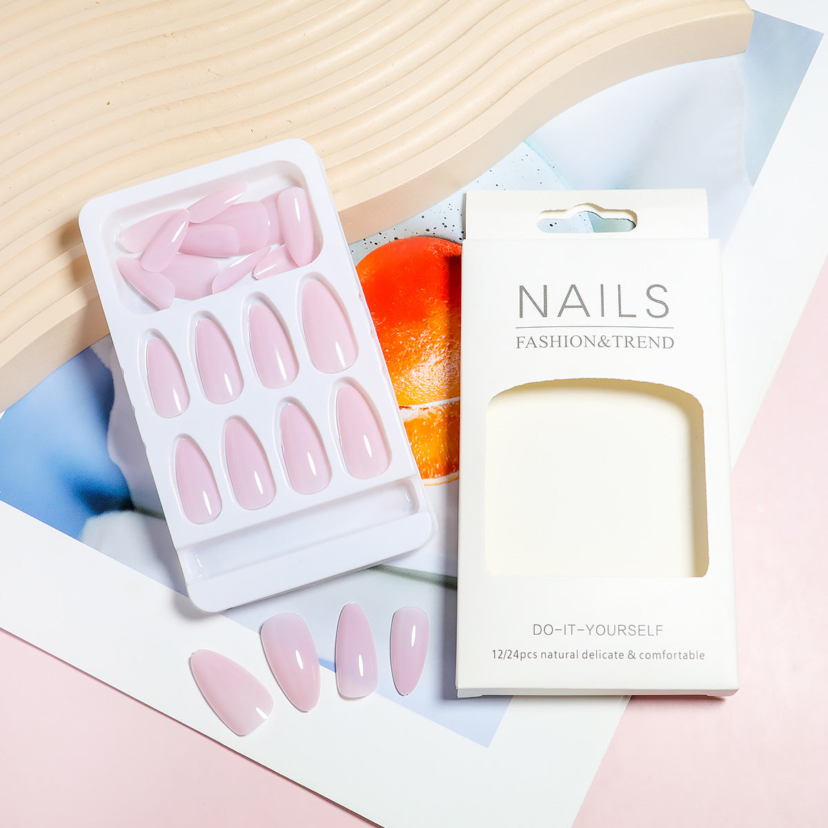 Press-On Nail Kit mit Mandelform und natürlichem Finish Brehn