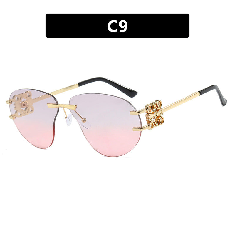 Damen modische Sonnenbrille im eleganten Aviator-Stil mit Kunststeindetails Brehn
