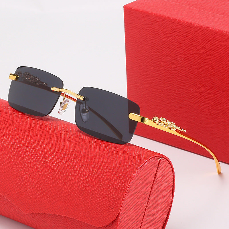 Damen modische Sonnenbrille mit elegantem Metallrahmen und verzierten Bügeln Brehn