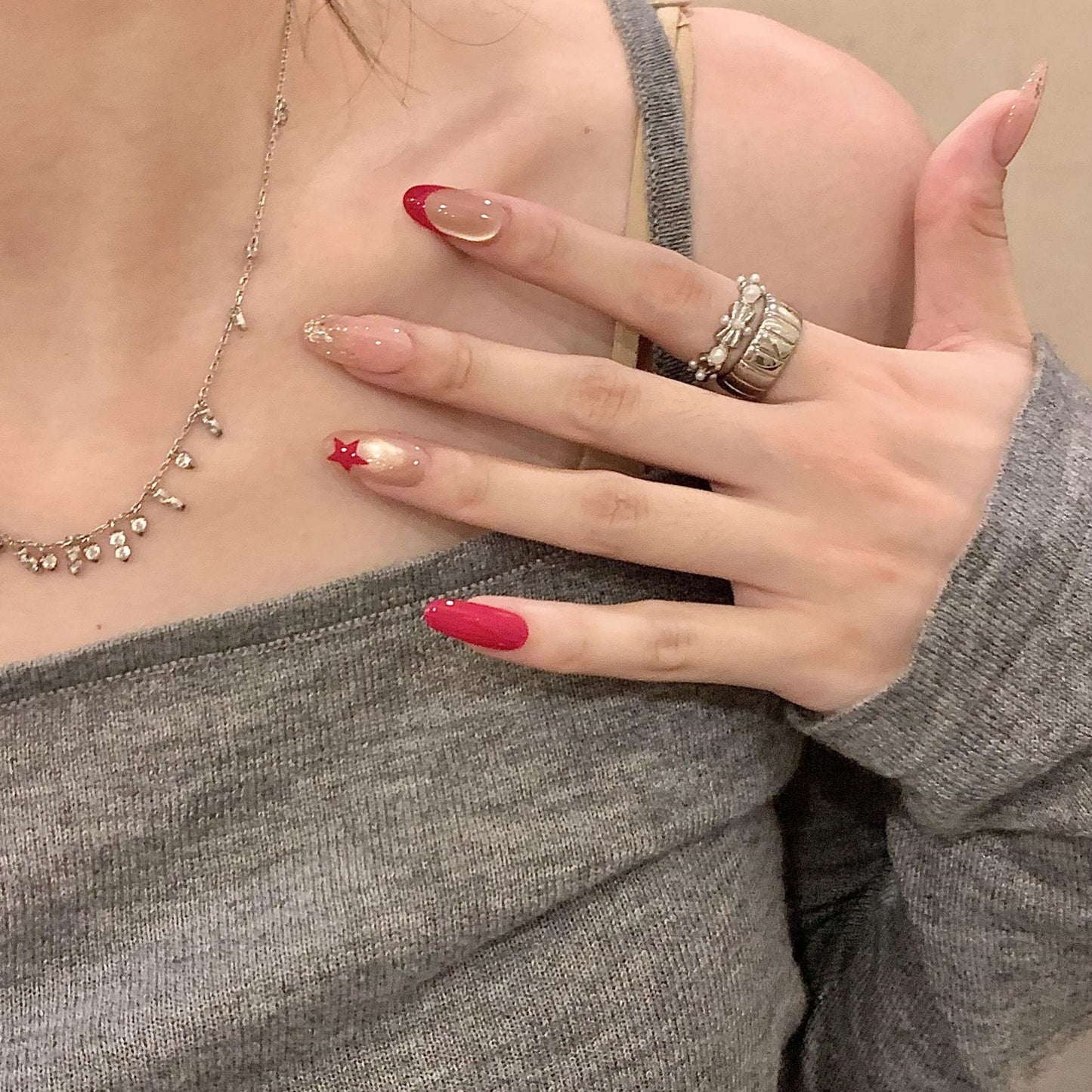 Kunstnagelknips mit Glamour-Details Brehn