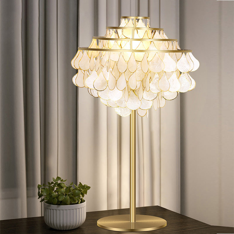 Dekorative Capiz-Muschel Tischlampe