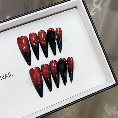 Künstlerisches von der Gothik inspiriertes Press-On-Nagelset Brehn