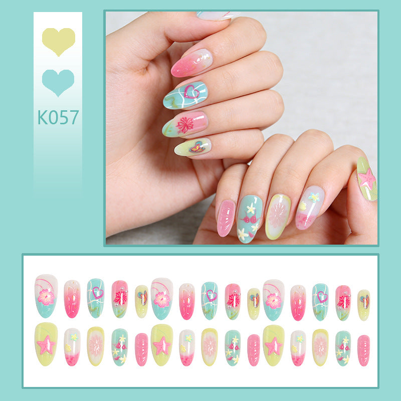 Kunstvolle 3D Nagelspitzen mit maritimem Motiv Brehn