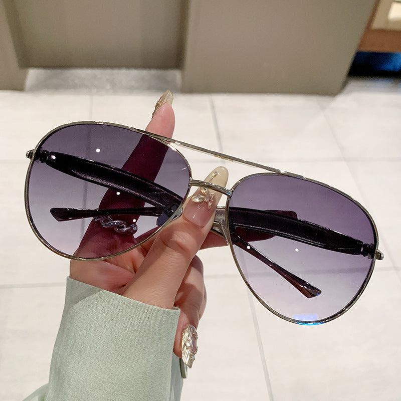 Damen exklusive Designer-Brille mit eleganten Details und hochwertigem Metallrahmen Brehn