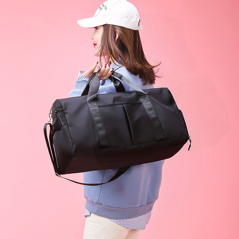 Sportliche Reisetasche mit Praktischen Außenfächern Brehn
