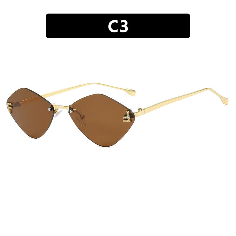 Damen geometrische Sonnenbrille im extravaganten Design mit gradienten Gläsern Brehn