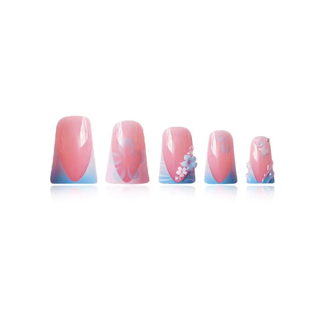 Künstlerische Nagelkunst Brehn