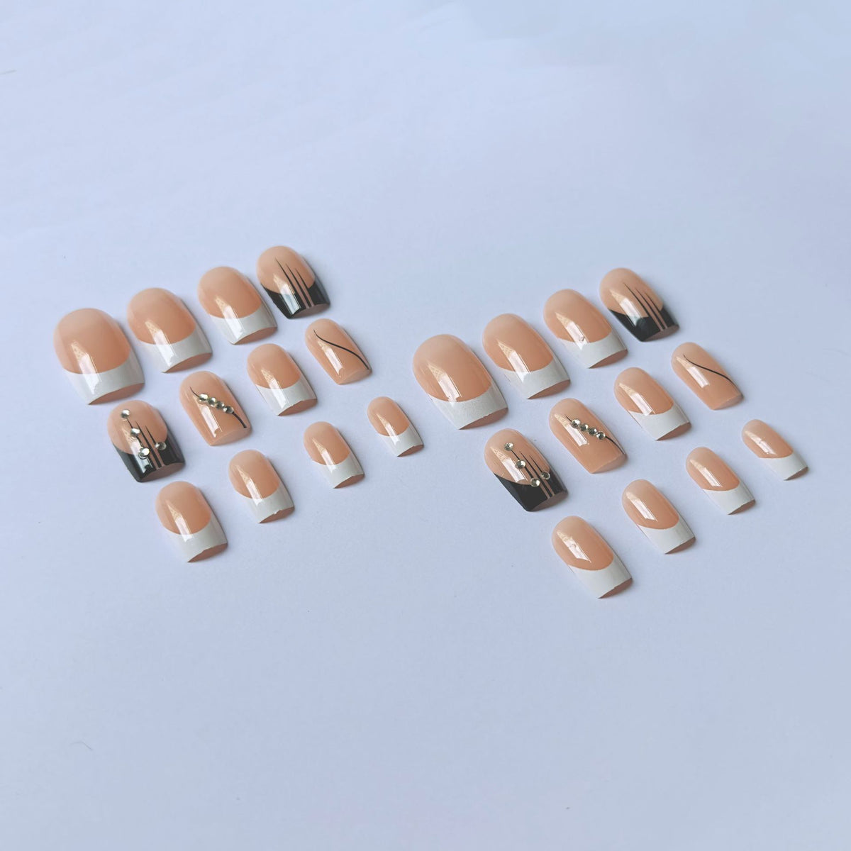 Elegantes dekoratives Nagelkunst-Set