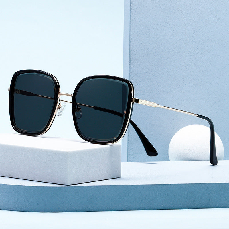 Damen Premium Sonnenbrille mit quadratischem Rahmen und verspiegelten Gläsern Brehn