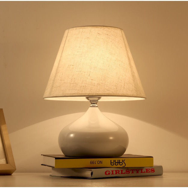 Moderne dekorative Akzentlampe