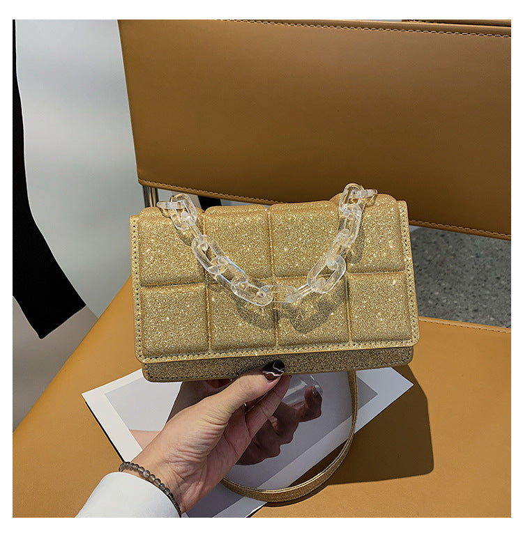 Strukturiertes Abendhandtasche mit Kettengriffen