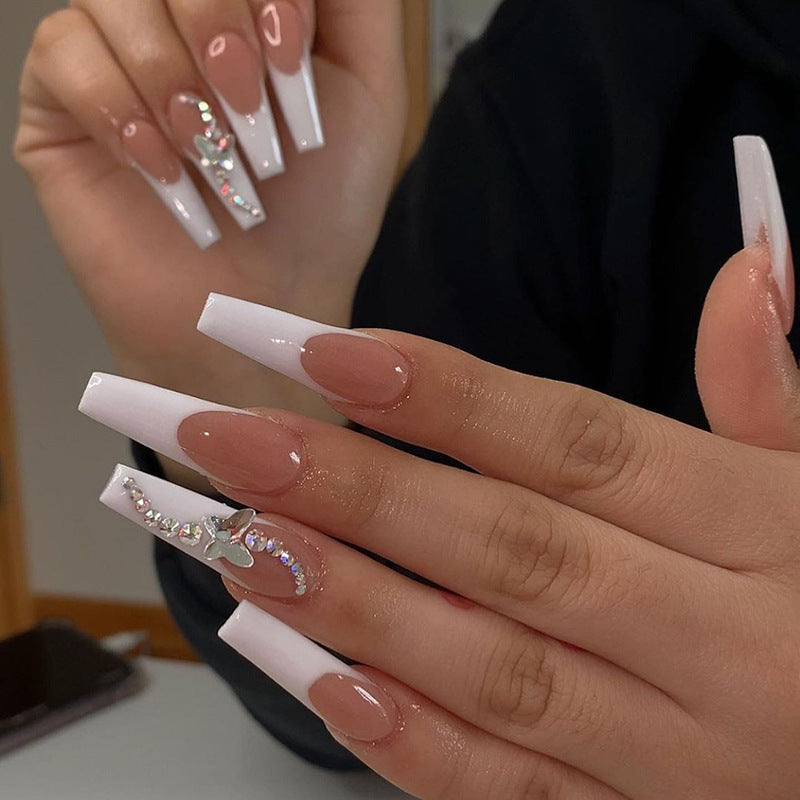 Dekorative Acrylnagelverzierungen Brehn