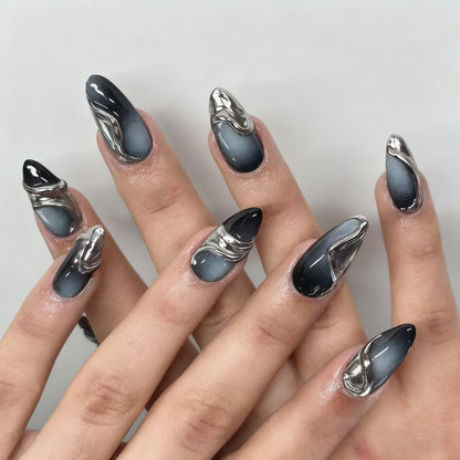 Künstlerisches Glam Nageldesign Brehn