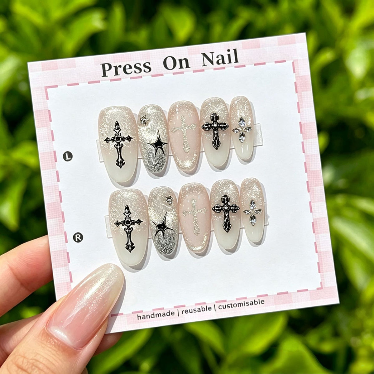 Anpassbare florale Press-On Nagelkollektion