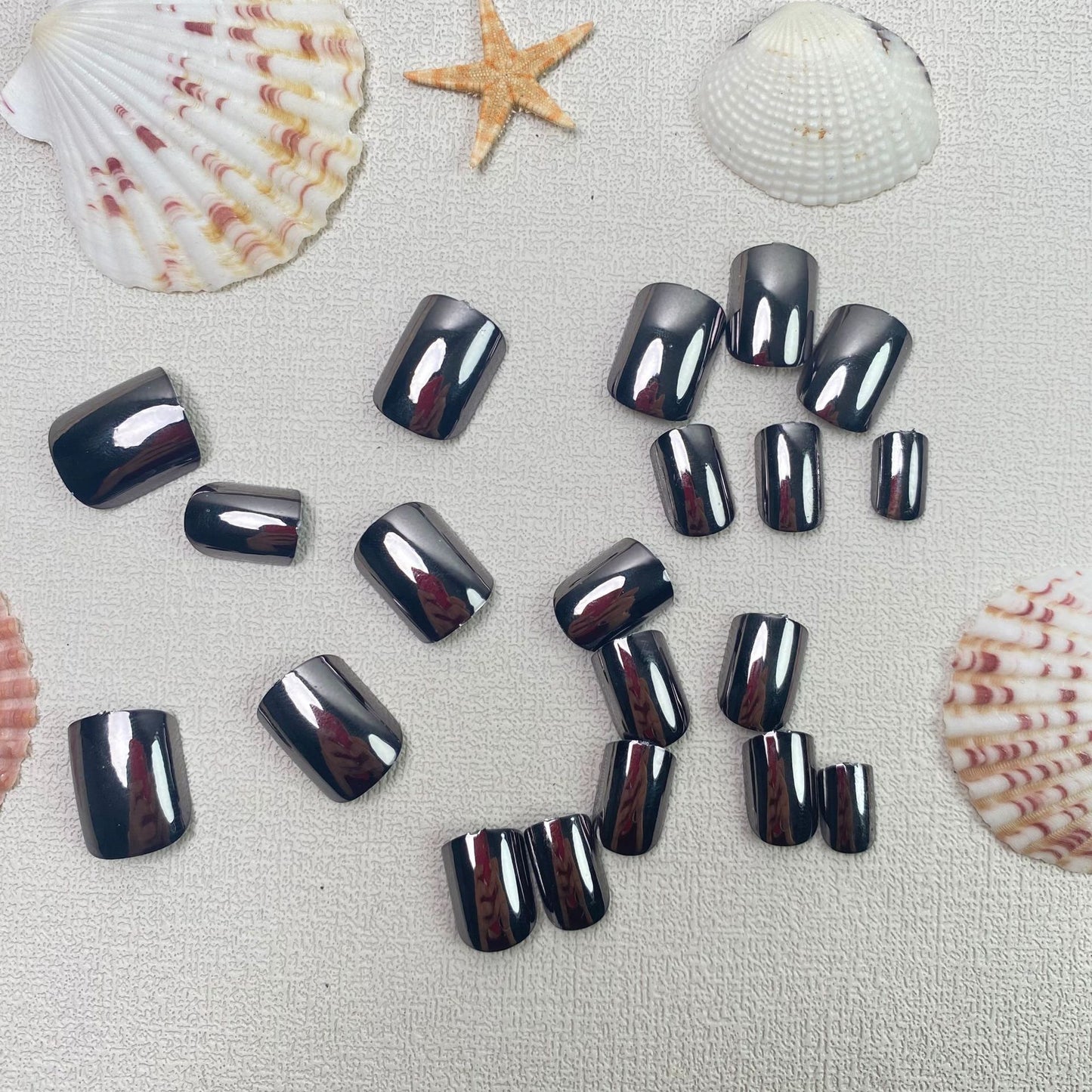 Premium Glänzendes Press-On Nagelset Brehn