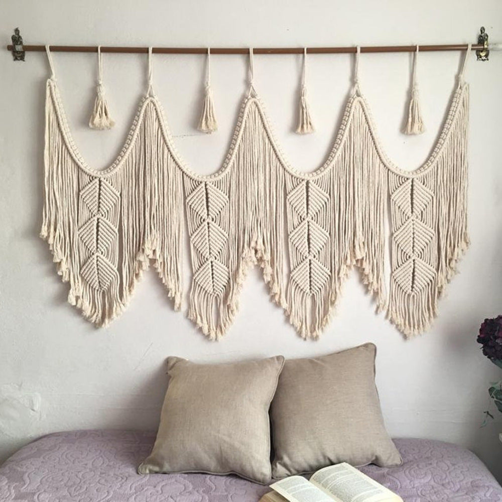 Elegante Makramee Wandbehang mit kunstvollen Fransen und Blättern
