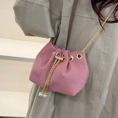 Elegante strukturierte Drawstring Bucket Bag