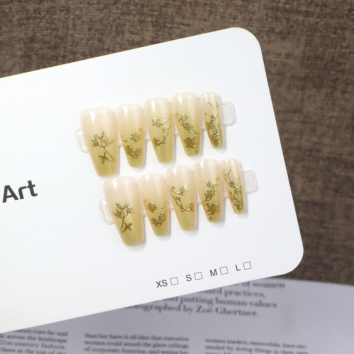 Florales Press-On Nail Art Set Brehn