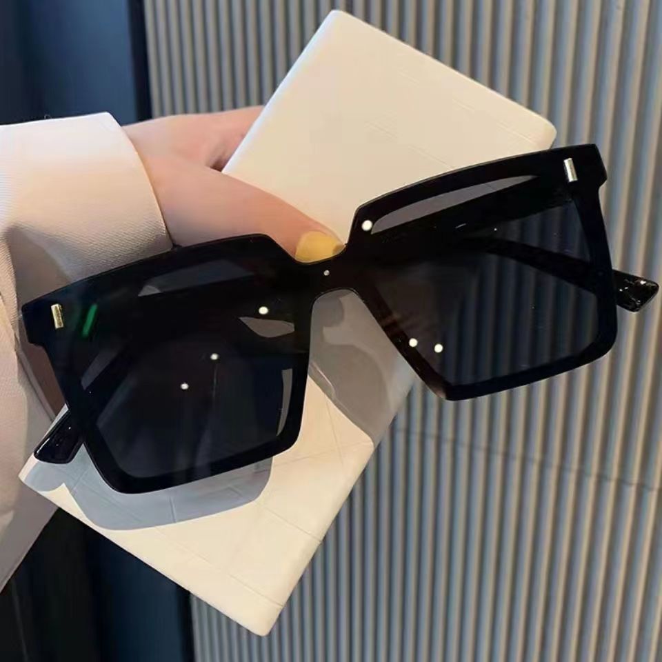 Damen modische quadratische Sonnenbrille mit stylishem Rahmen Brehn
