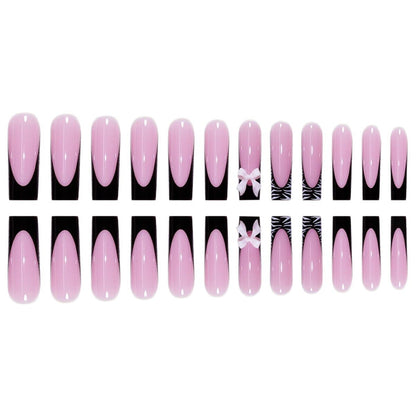 Elegante dekorative Press-On-Nagelkunstverlängerungen Brehn