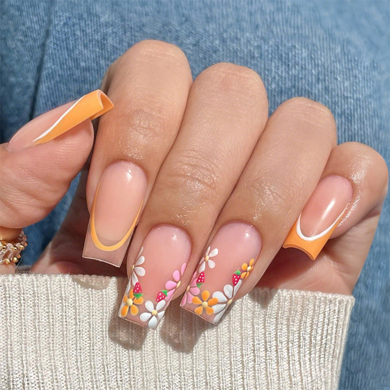 Dekoratives Floral Press-On Nagelkunstset mit 3D-Blumenakzenten Brehn