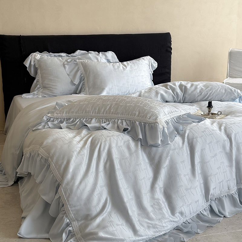 Luxuriöses Satin-Bettwäsche-Set mit Rüschen und feinem Schleifenjacquard