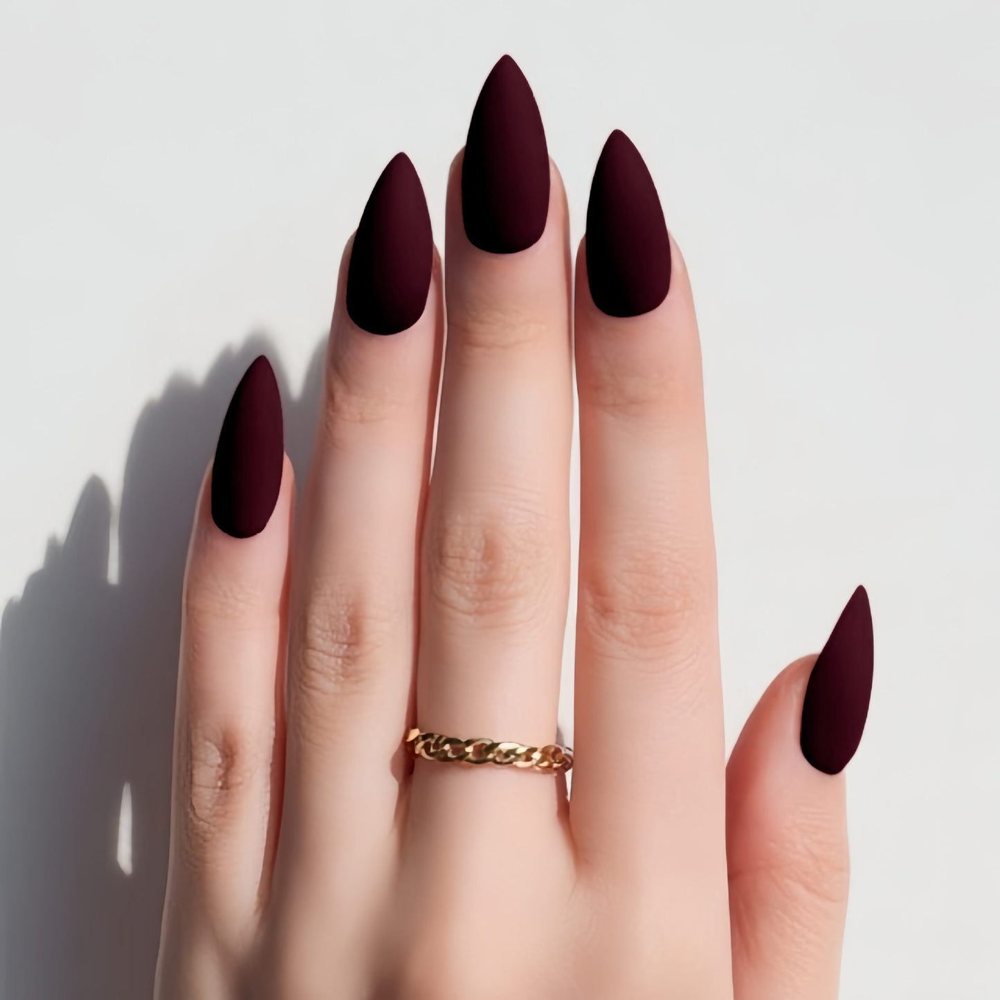Matte Stiletto Press-On Nagelspitzen Brehn