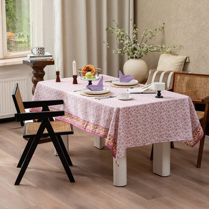 Rechteckige Tischdecke im Landhausstil aus Baumwollmischgewebe mit floralem Allover-Print Brehn