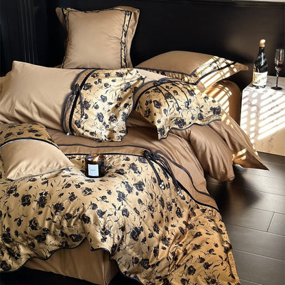 Luxuriöses Satin-Mix Floral Jacquard Bettwäsche-Set mit wendbarem Streifenfutter & dekorativen Kissenbezügen