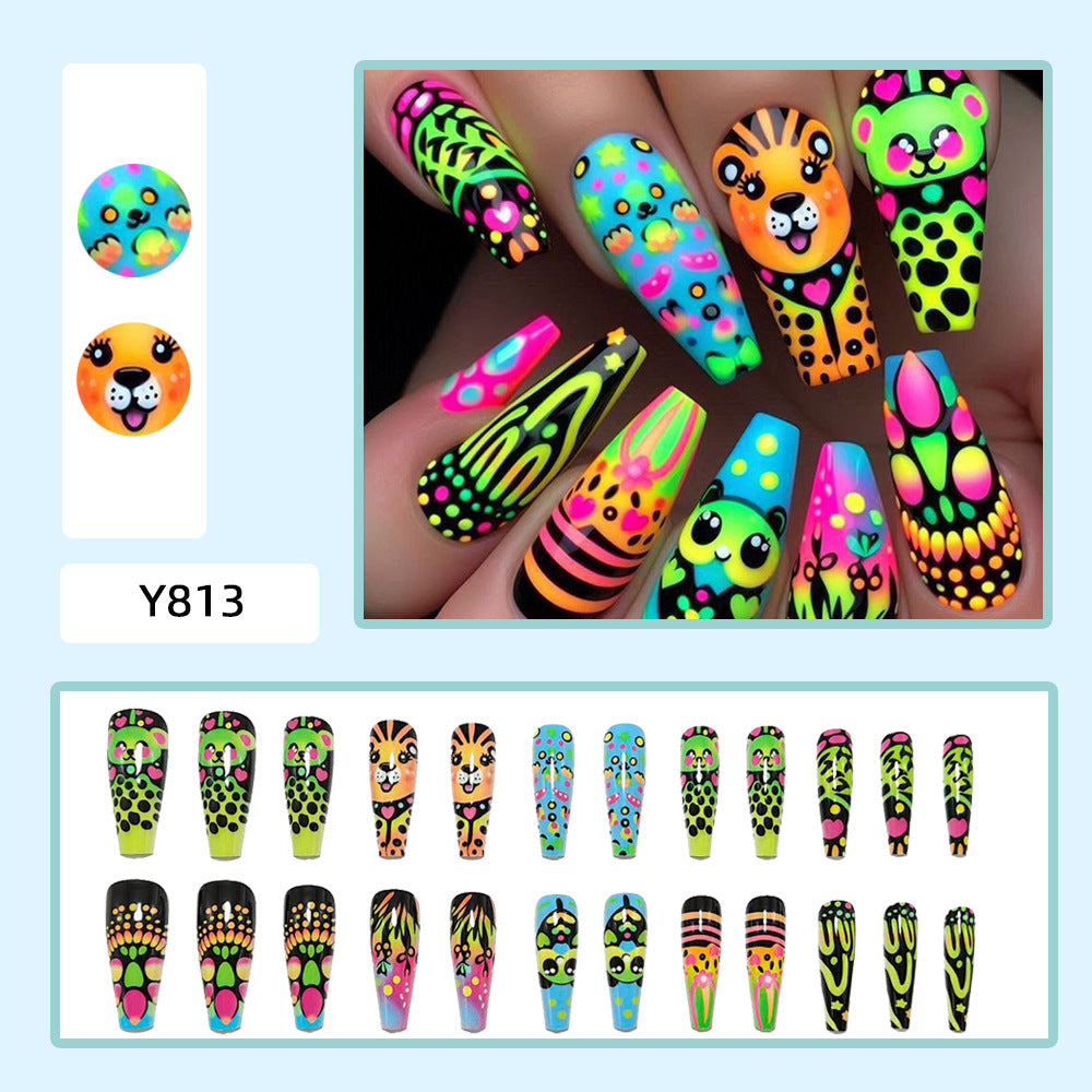 Aufwendige Nagelkunst mit Tiermotiven Brehn