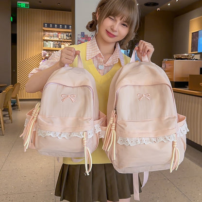 Stilvoller Bestickter Rucksack mit Schleifenakzent Brehn