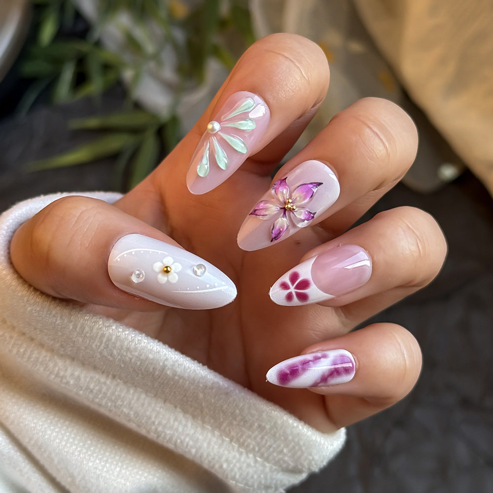 Dekorative Press-On Nagelkunst Kollektion Brehn