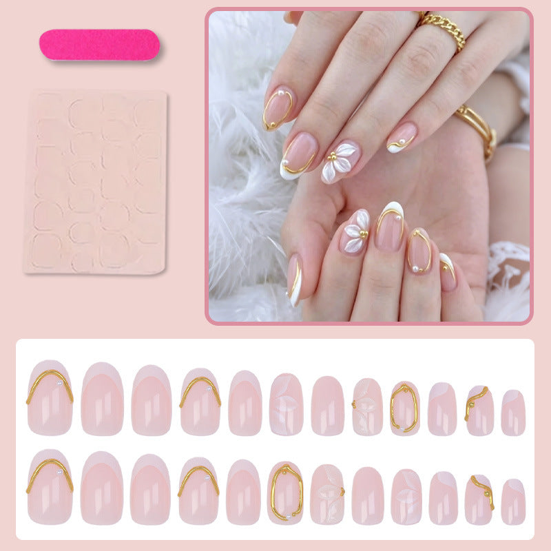 Elegantes Kunstnagelset mit romantischen Blumendekoren Brehn