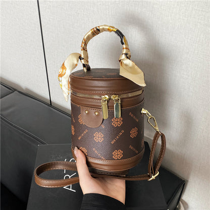 Dekorative runde Handtasche