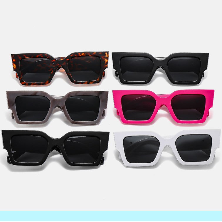Damen Designer-Sonnenbrille mit auffälligem geometrischen Rahmen Brehn