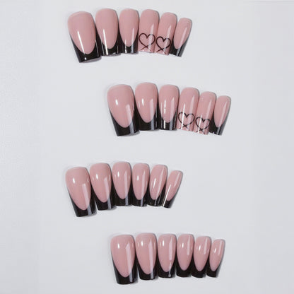 Stilvolles Herzdesign Französische Spitze Nagelverlängerungen Brehn