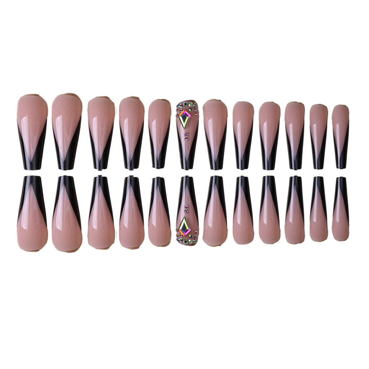 Kunstnagelset mit eleganten Spitzenakzenten Brehn
