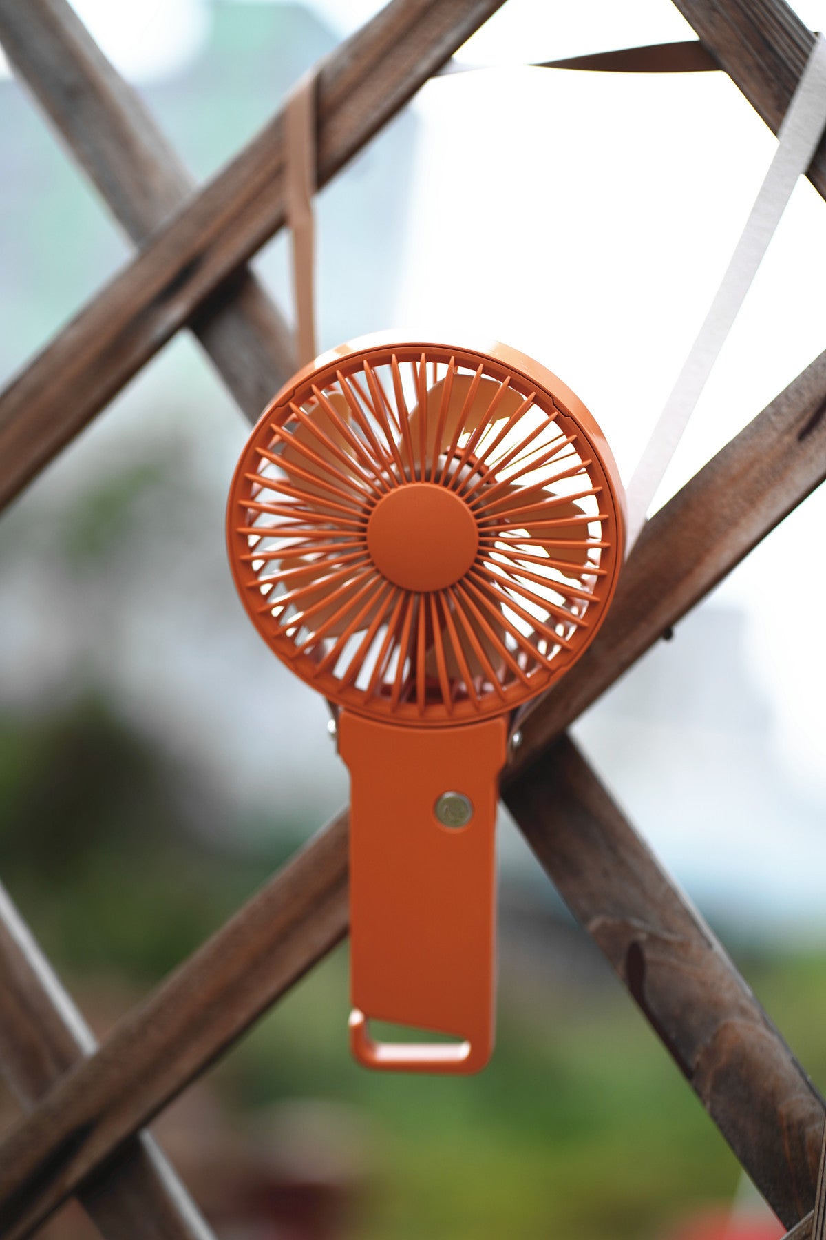 Unisex Tragbarer Handventilator mit ergonomischem Griff und leistungsstarkem Akku Brehn