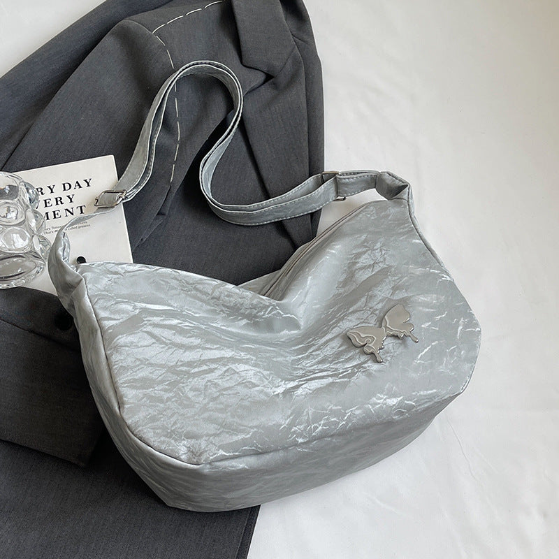 Lässige Schmetterlings-verzierte Schultertasche