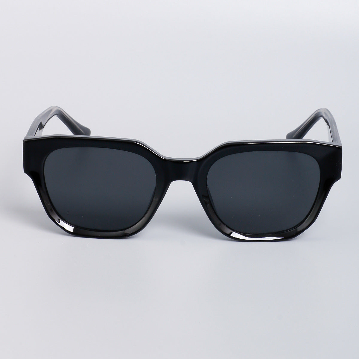 Damen Sonnenbrille im stilvollen, kantigen Design mit UV-Schutz Brehn